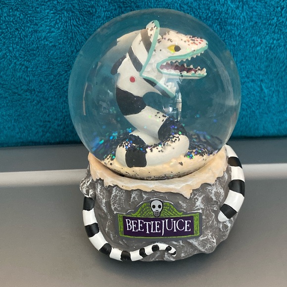 Beetlejuice Other - Beetlejuice Sand Worm Musical Snow Globe Funeral March of a Marionette